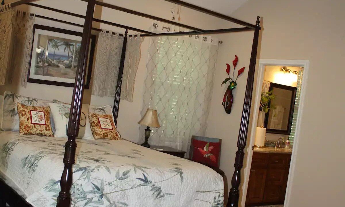 Photo of Bedroom in Bastrop