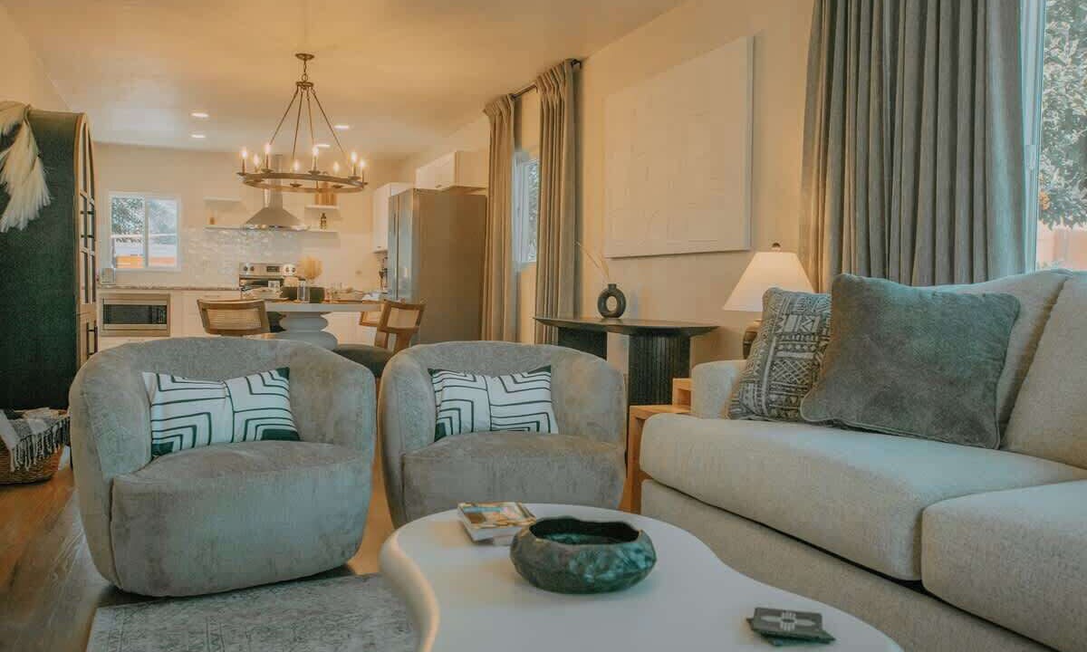 Photo of Livingroom in Albuquerque