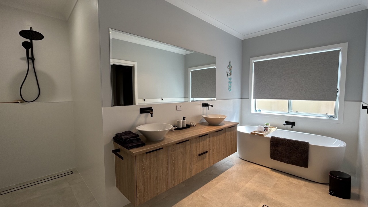 Photo of Bathroom in Wallaroo