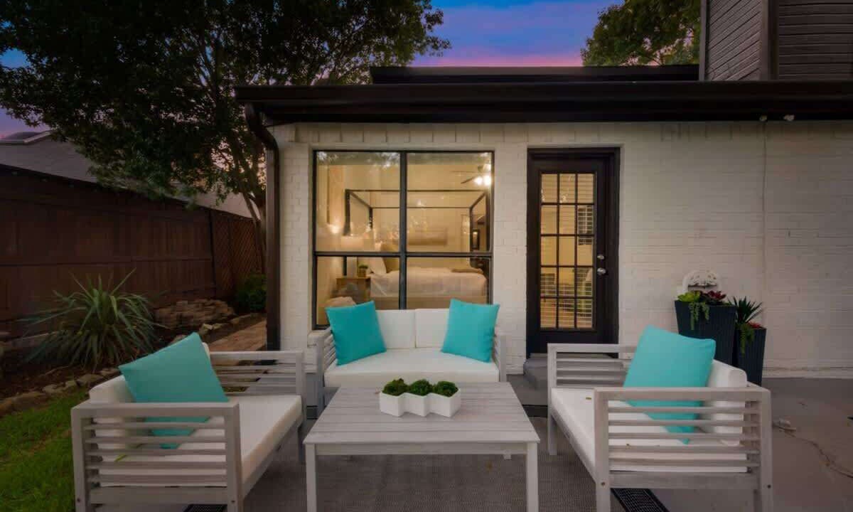 Photo of Patio Balcony in Far North Dallas