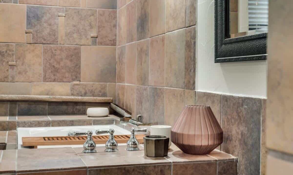 Photo of Bathroom in Far North Dallas