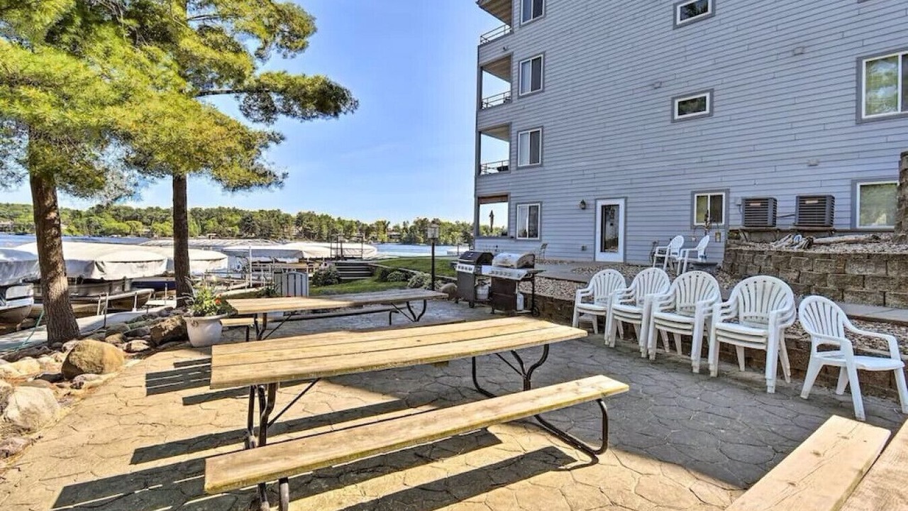 Photo of Others in Lake Delton