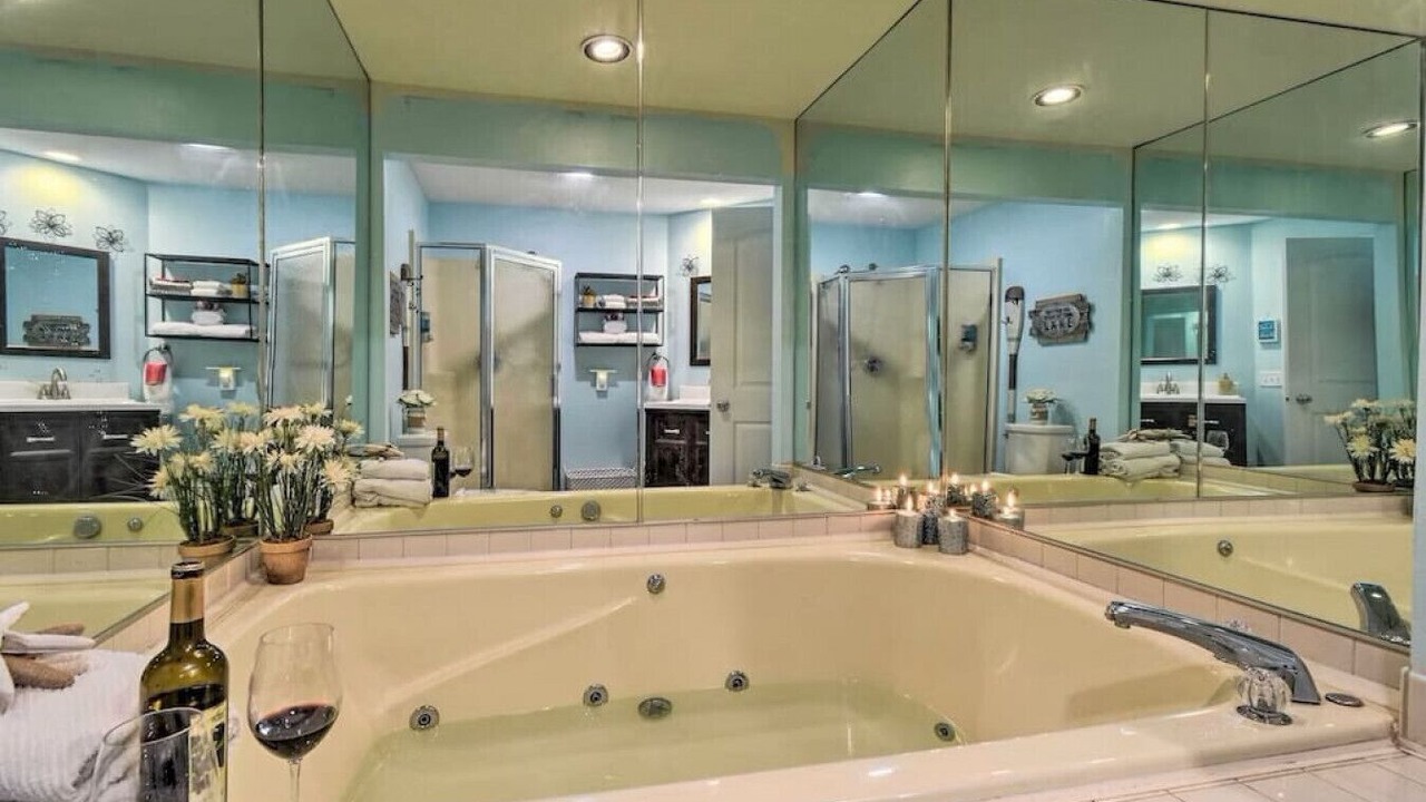 Photo of Bathroom in Lake Delton