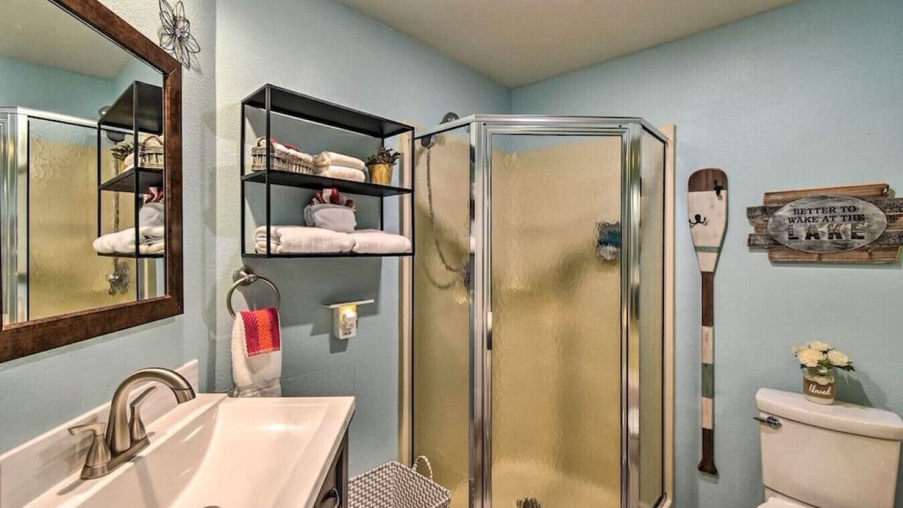 Photo of Bathroom in Lake Delton