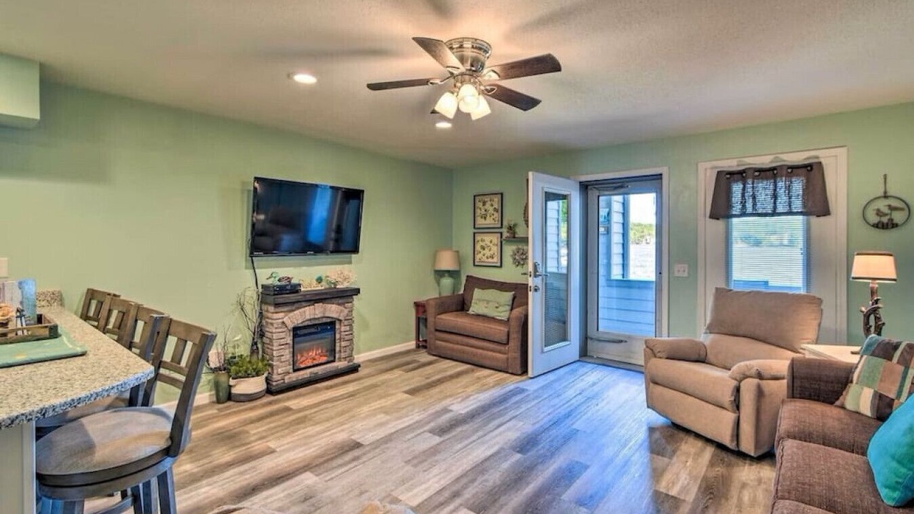 Photo of Bedroom in Lake Delton