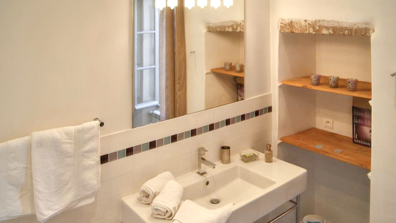 Photo of Bathroom in Oppede