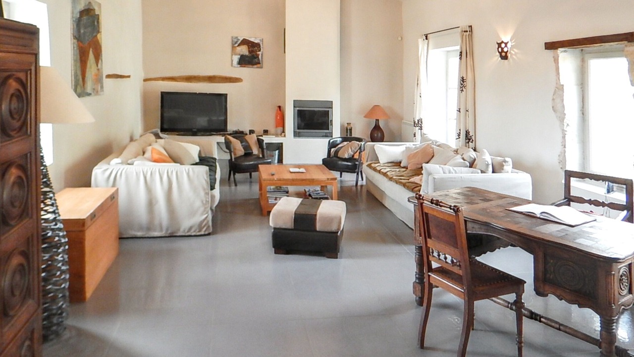 Photo of Livingroom in Oppede