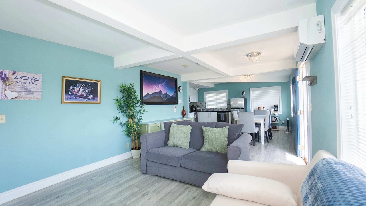 Photo of Livingroom in Crystal Beach