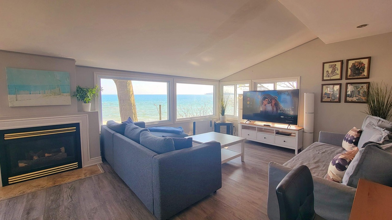 Photo of Livingroom in Ontario
