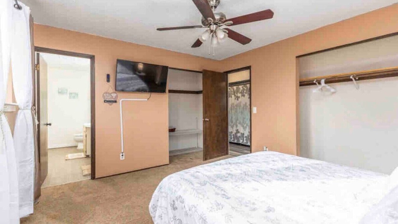 Photo of Bedroom in South Richland