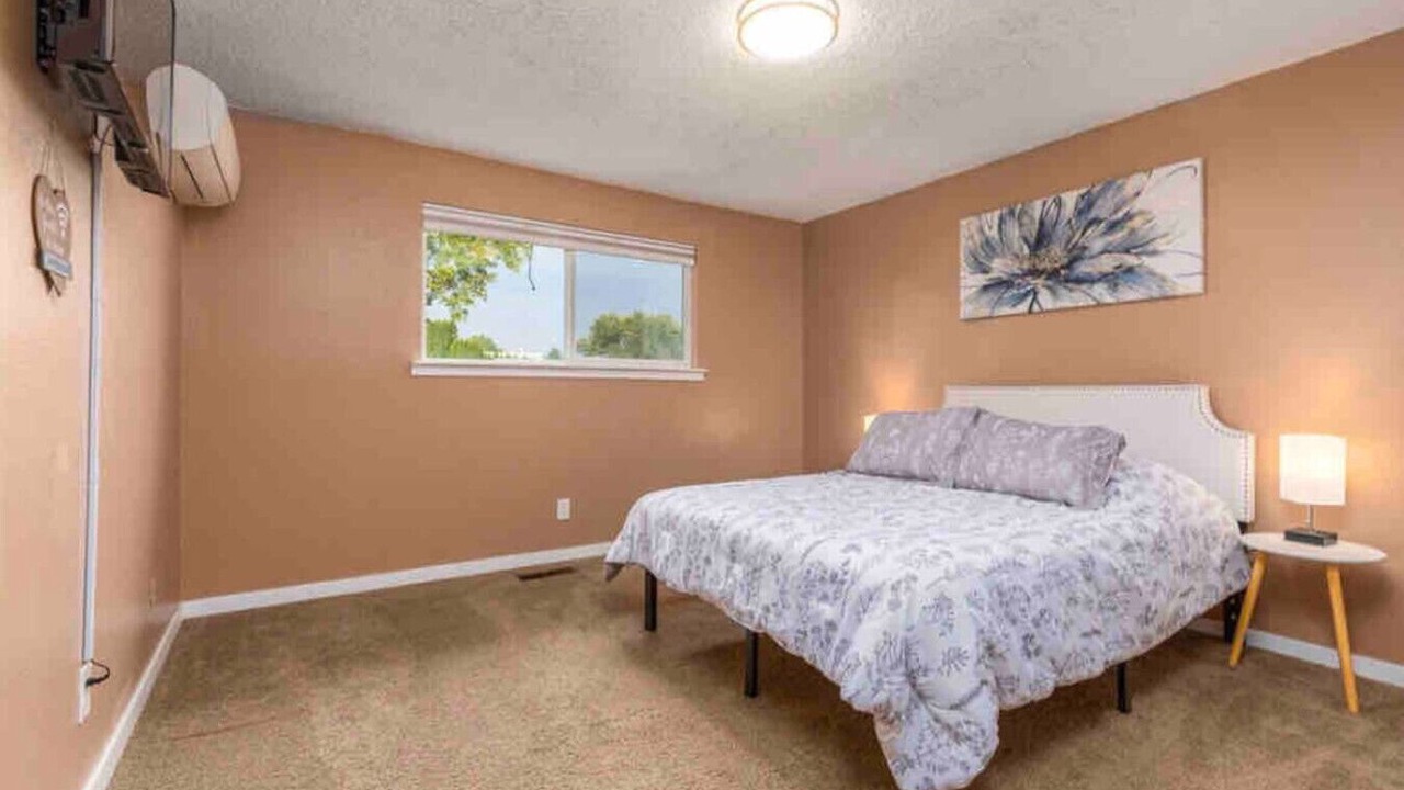 Photo of Bedroom in South Richland
