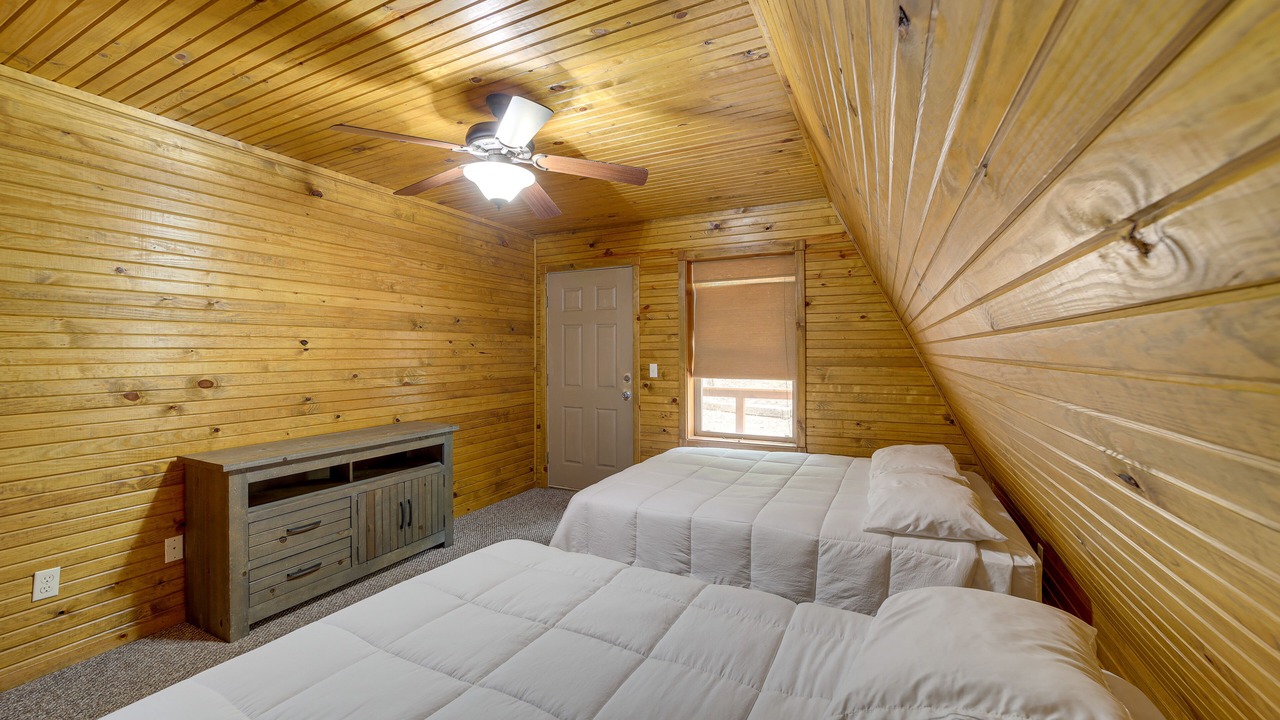 Photo of Bedroom in Hoyt