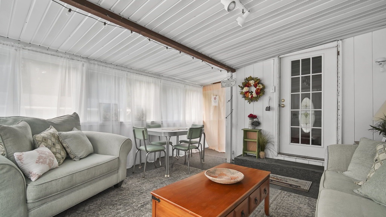 Photo of Livingroom in Jackson
