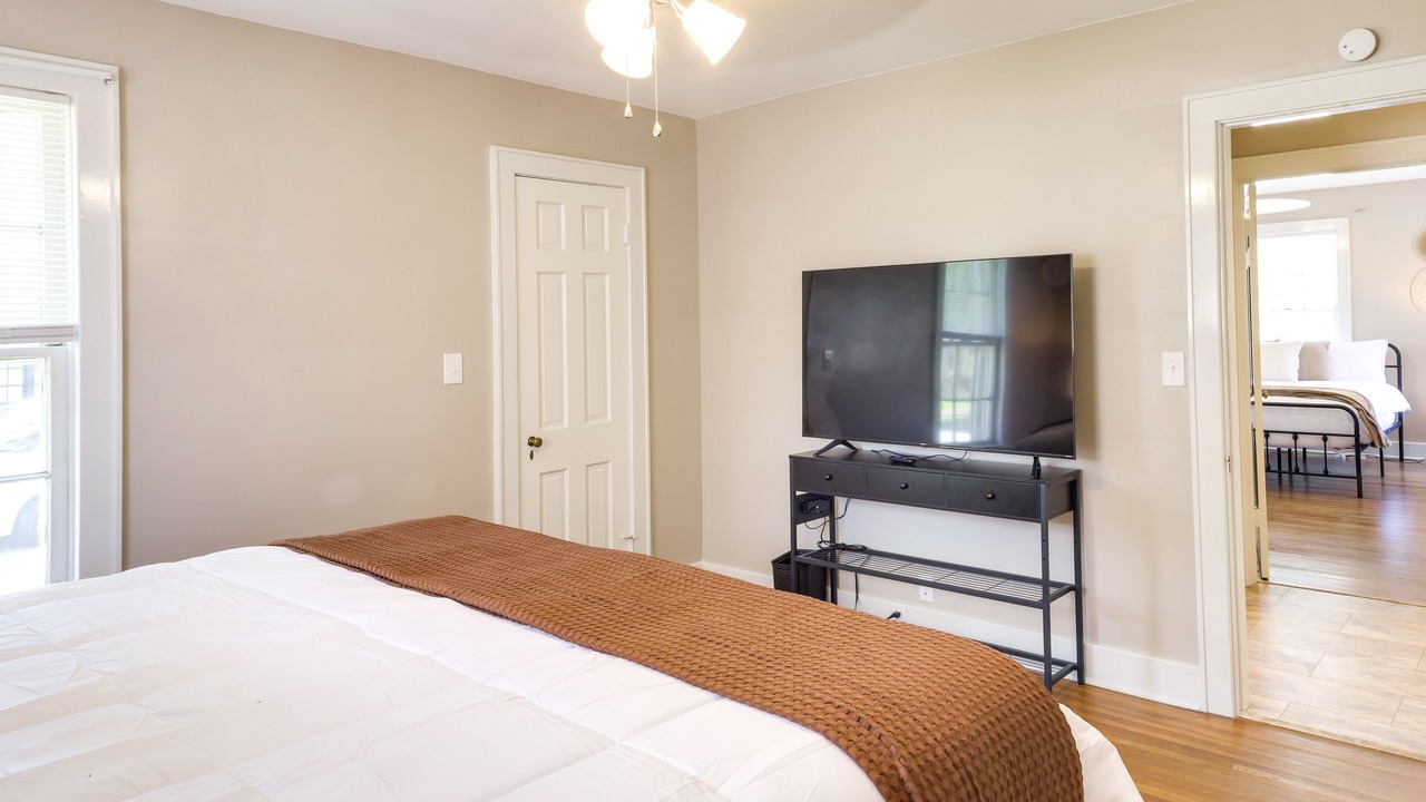 Photo of Bedroom in Tullahoma