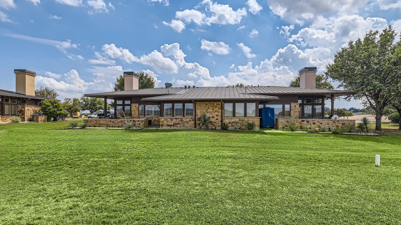 Photo of Outdoor in Lakecliff On Lake Travis