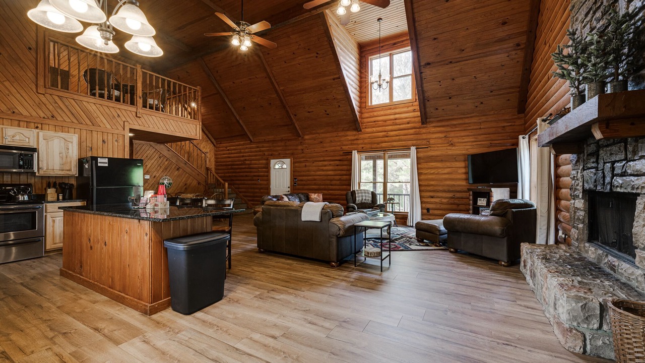 Photo of Livingroom in Amity