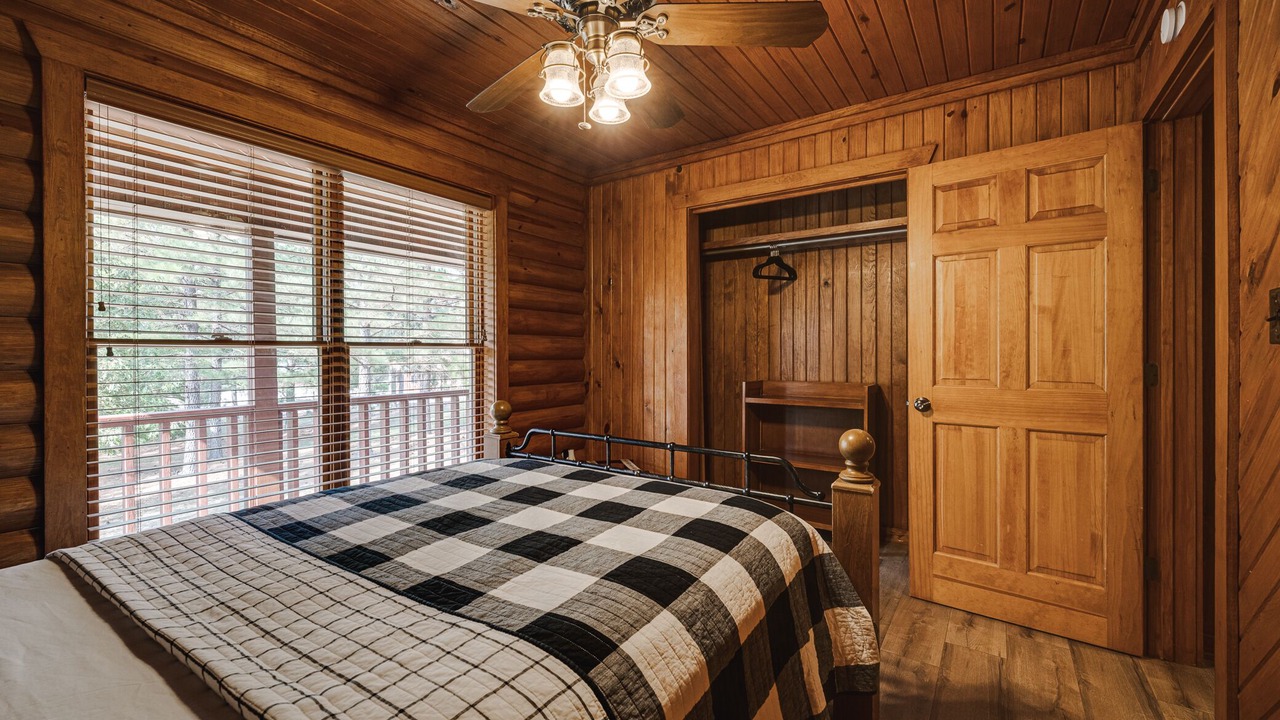 Photo of Bedroom in Amity