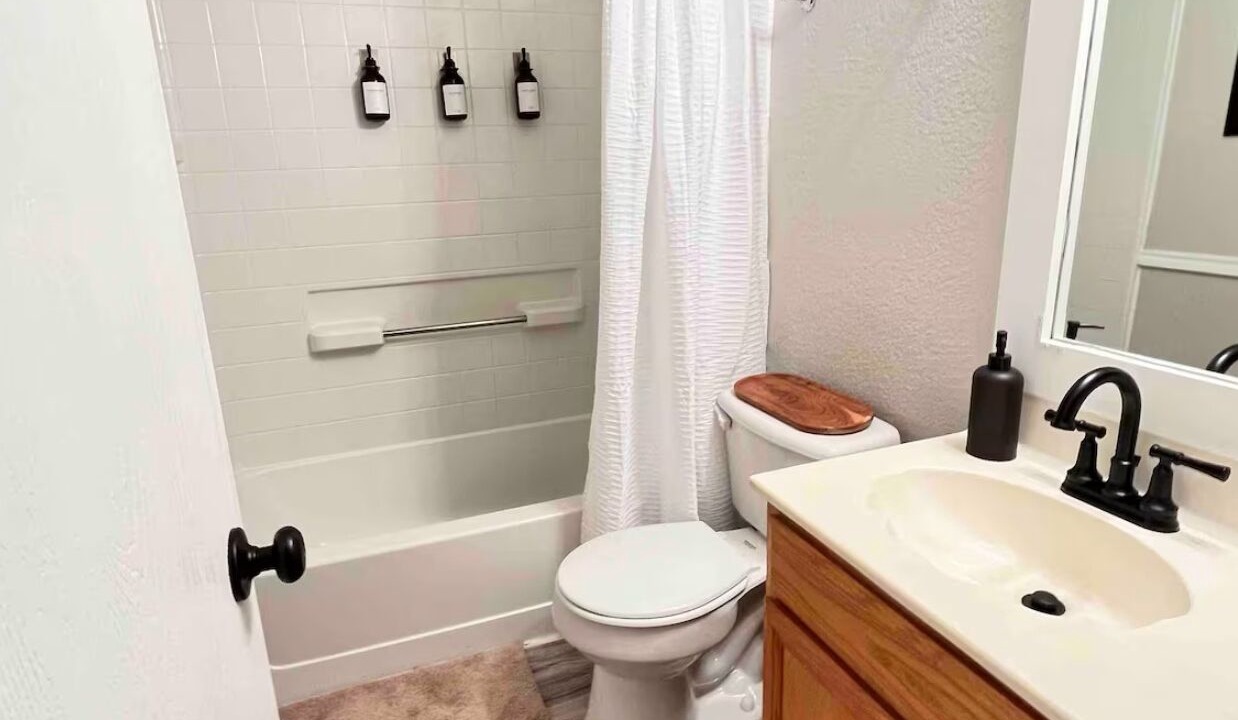 Photo of Bathroom in South Arlington