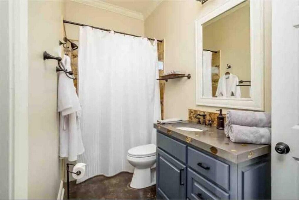 Photo of Bathroom in Ventress