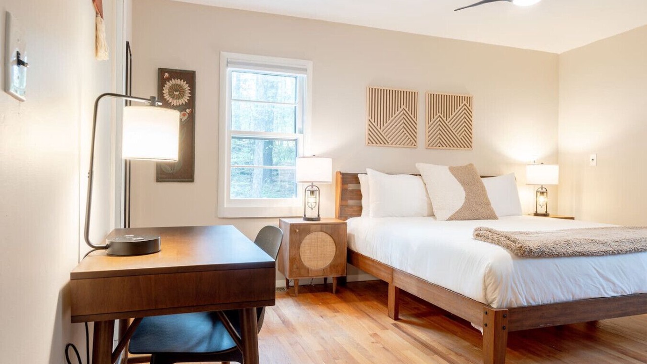Photo of Bedroom in Saugerties