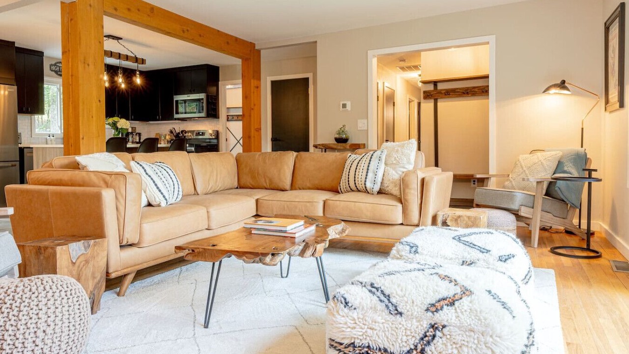 Photo of Livingroom in Saugerties
