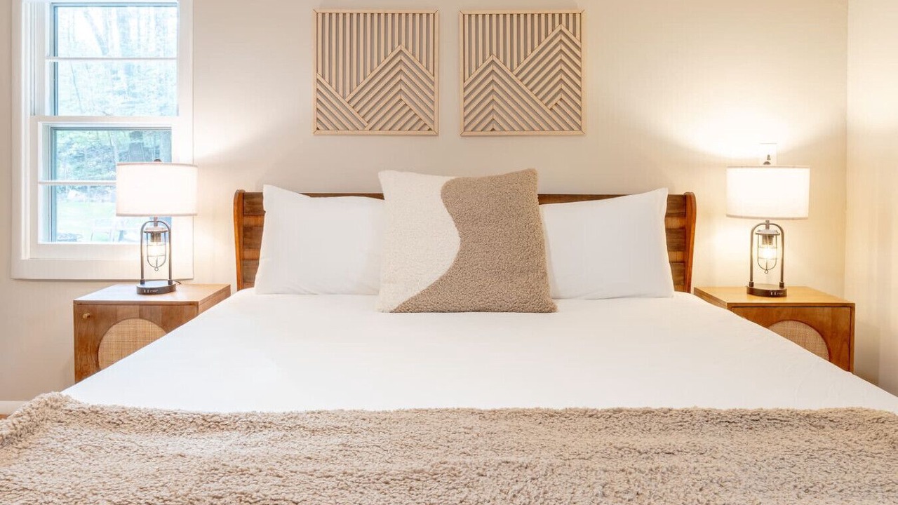 Photo of Bedroom in Saugerties