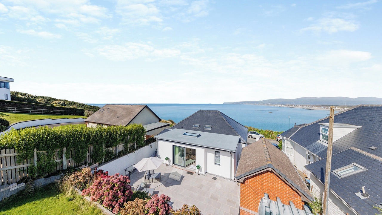 Photo of Others in Borth