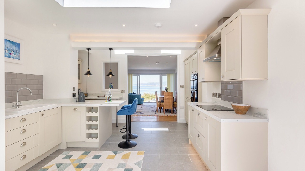 Photo of Others in Borth