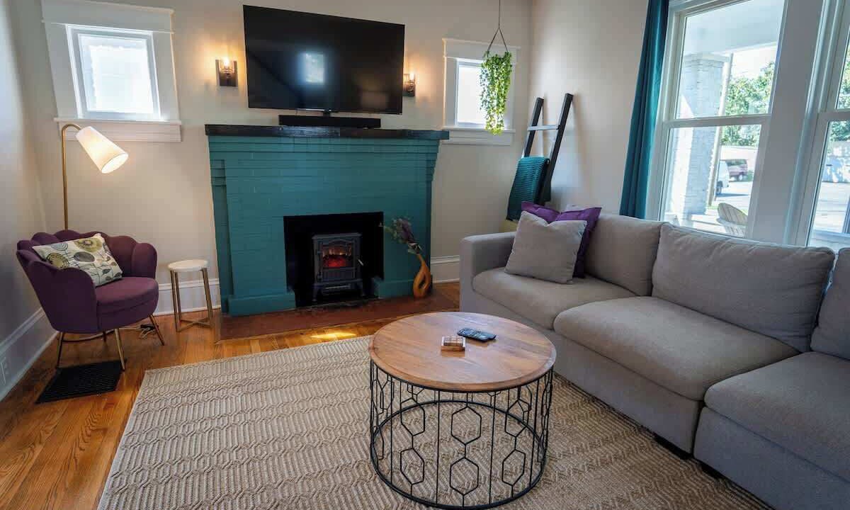 Photo of Bedroom in Roanoke