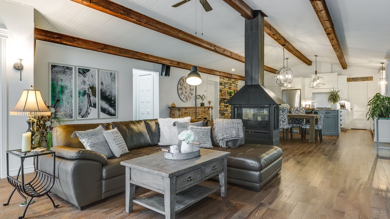 Photo of Livingroom in Magog