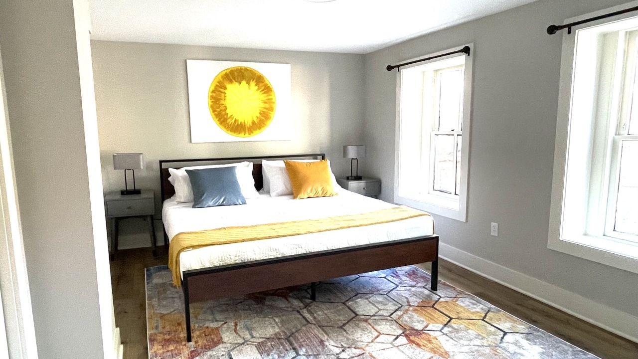 Photo of Bedroom in Historic District