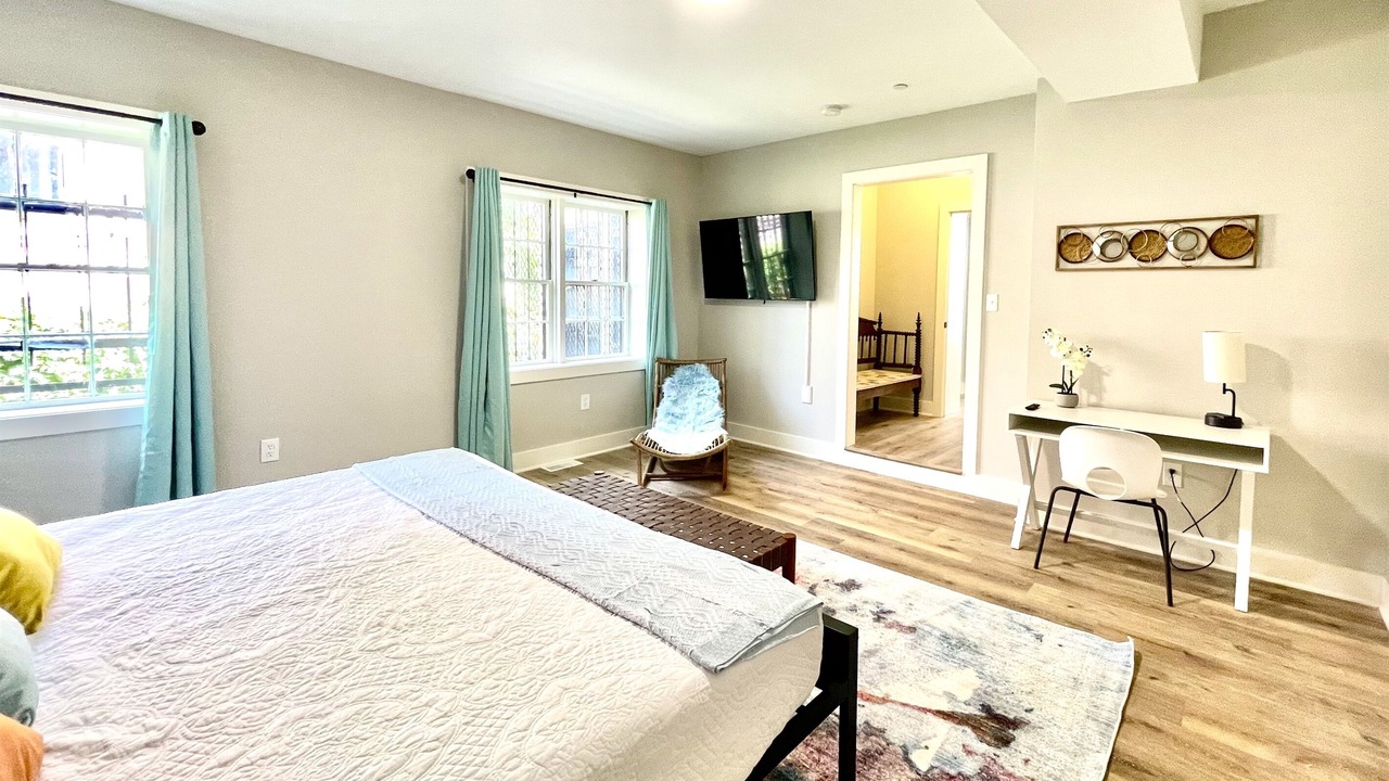 Photo of Bedroom in Historic District