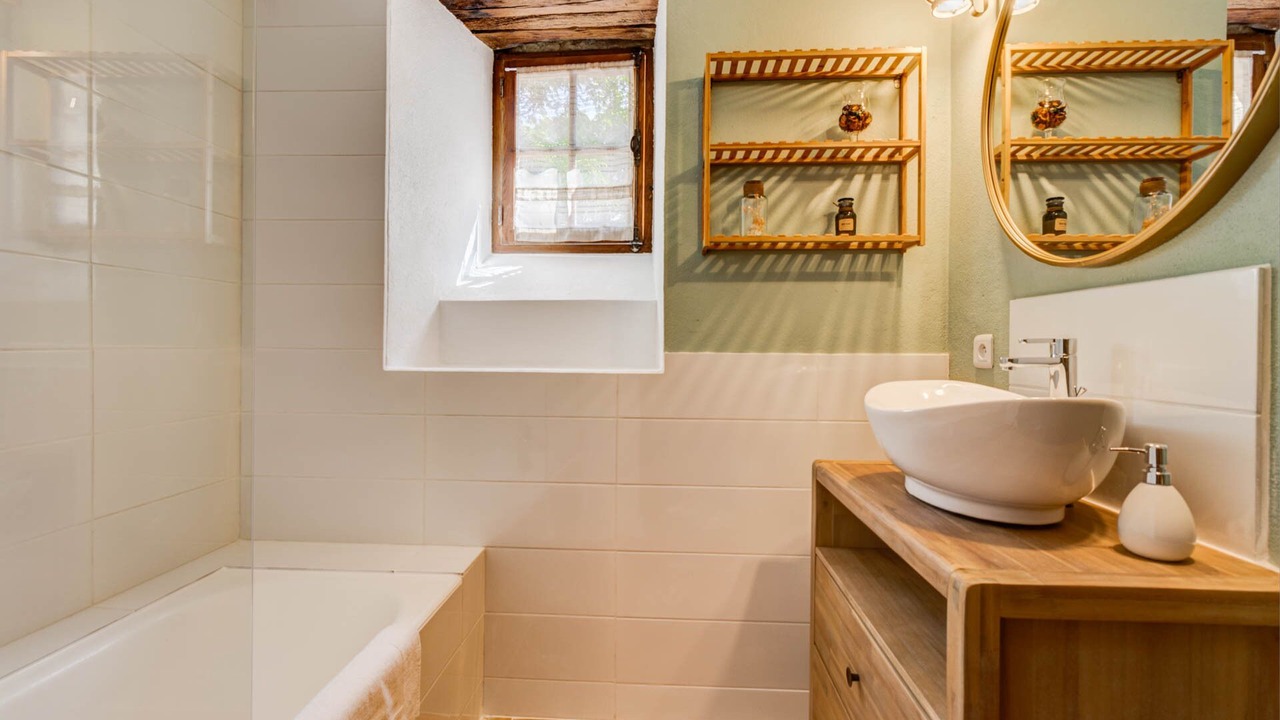 Photo of Bathroom in Paulinet