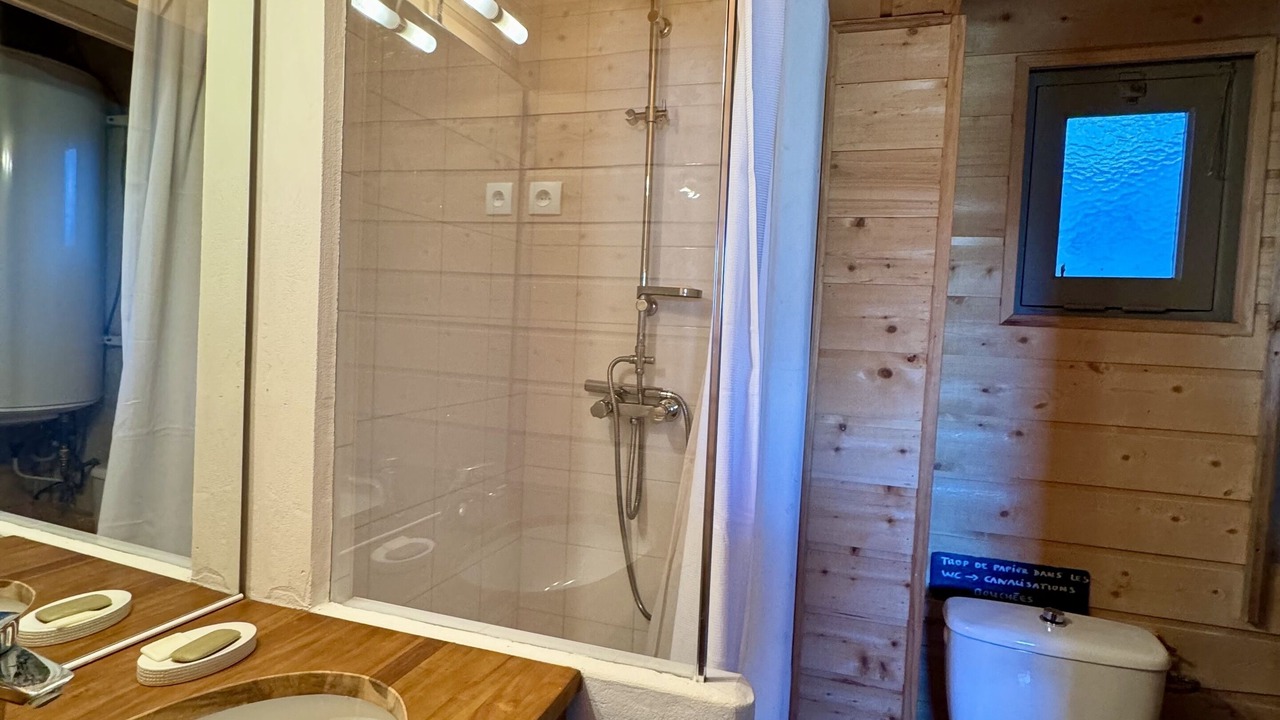 Photo of Bathroom in Vignec