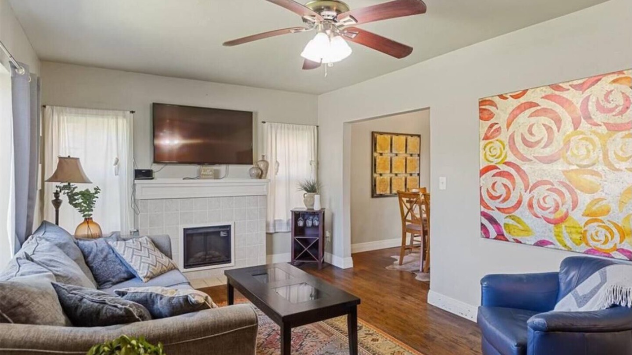 Photo of Livingroom in Central Oklahoma City
