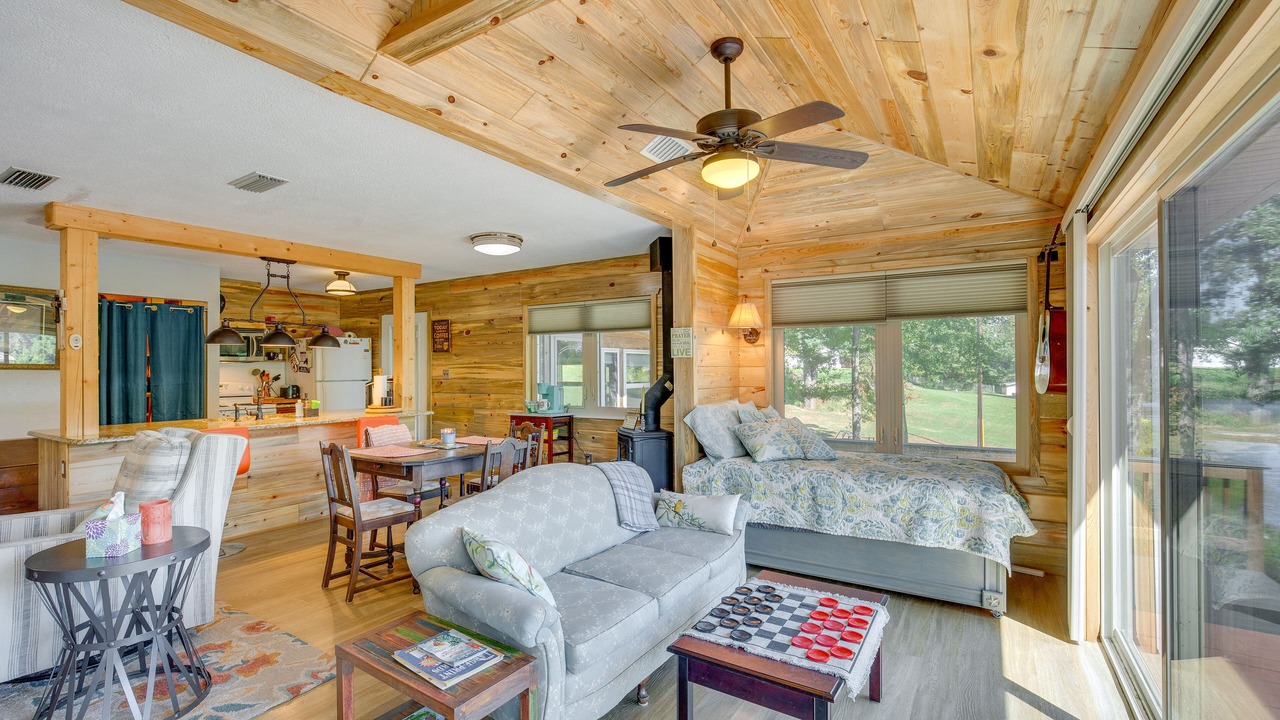 Photo of Livingroom in Kilgore