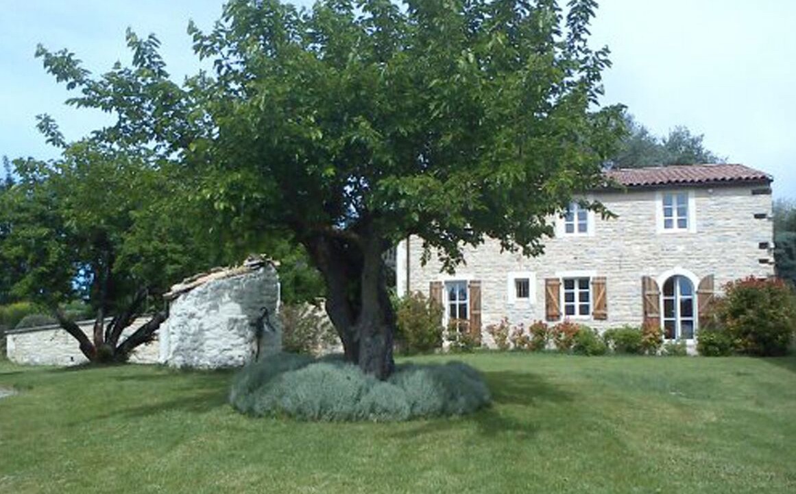 Photo of Outdoor in Lurs