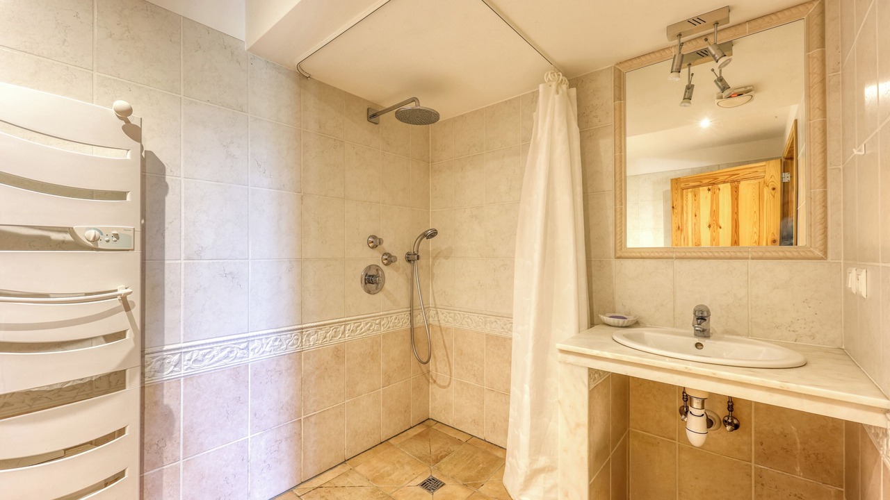 Photo of Bathroom in Lurs