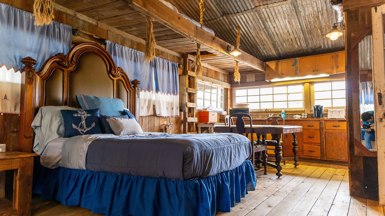 Photo of Bedroom in Satin