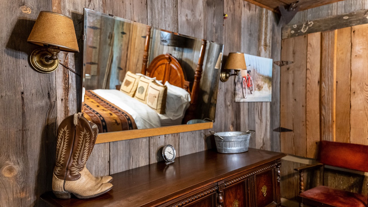 Photo of Bedroom in Satin