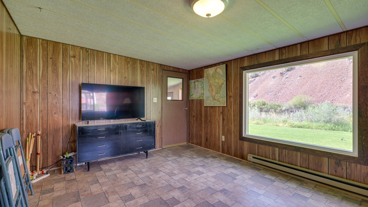 Photo of Others in Salmon