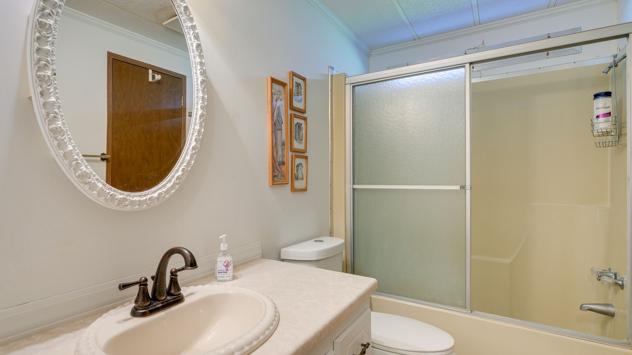 Photo of Bathroom in Salmon