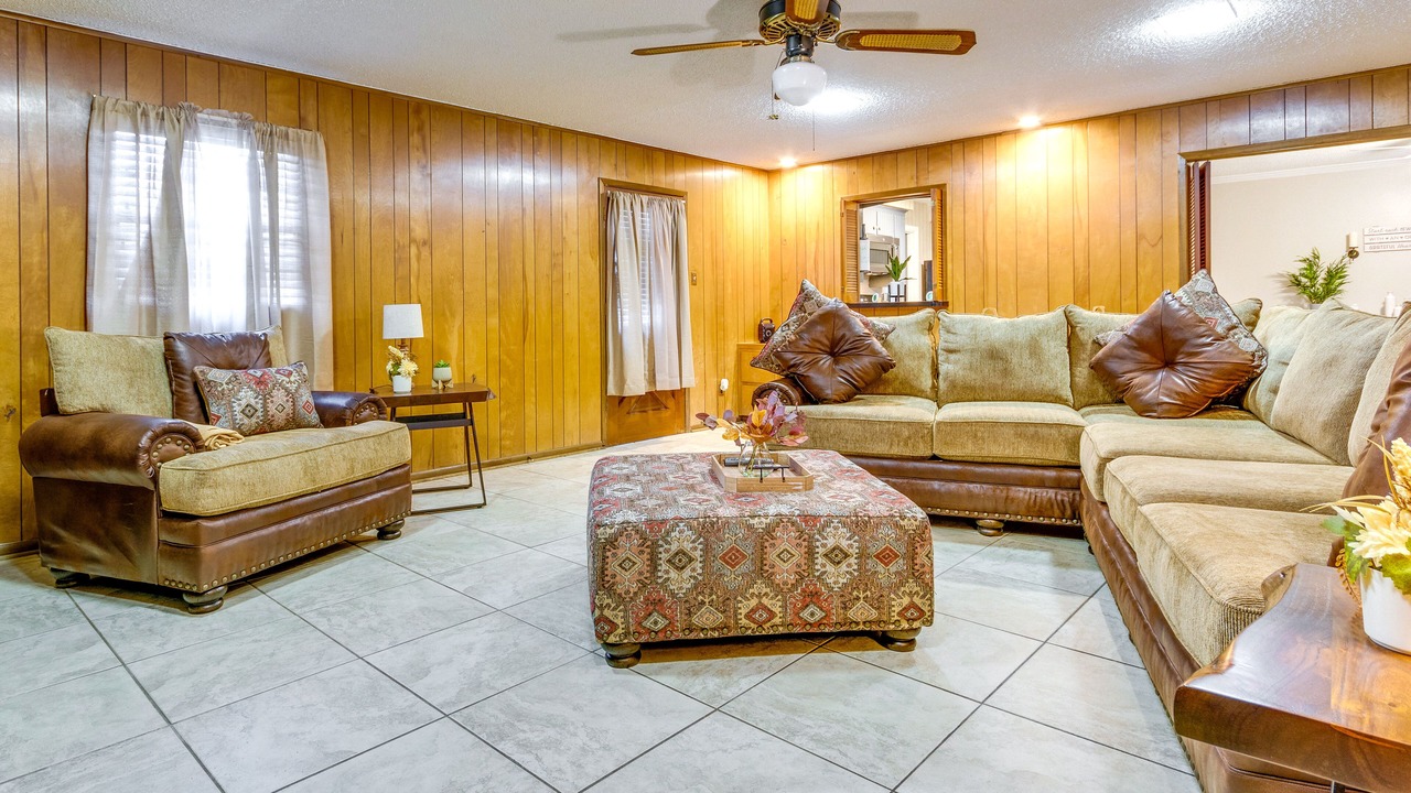 Photo of Livingroom in Little Rock