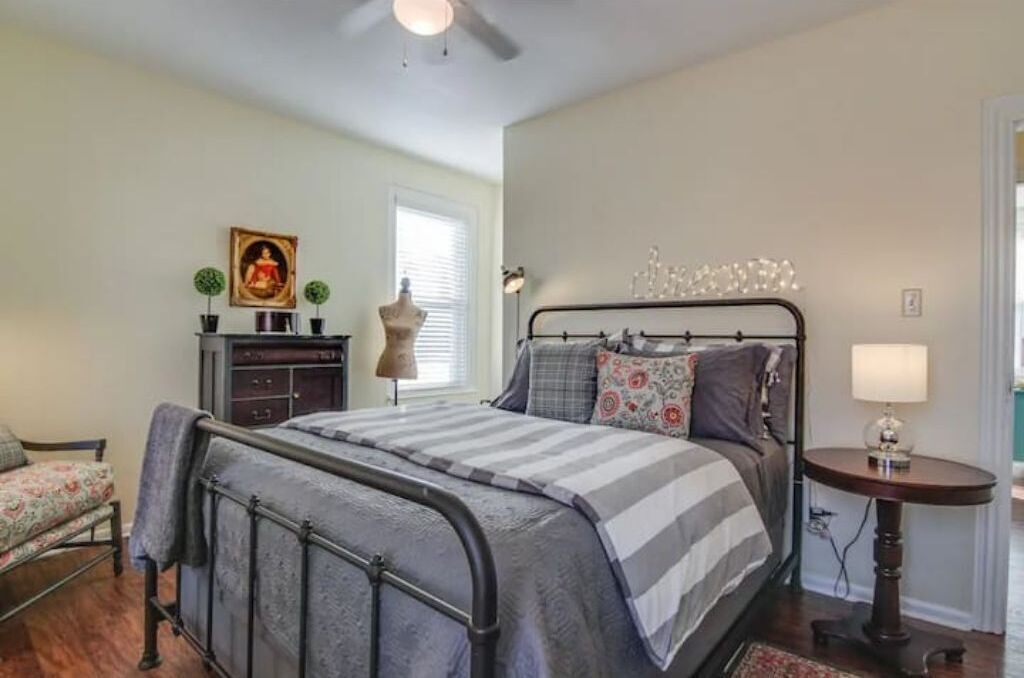 Photo of Bedroom in South Side Flats