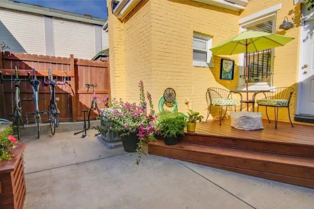Photo of Patio Balcony in South Side Flats
