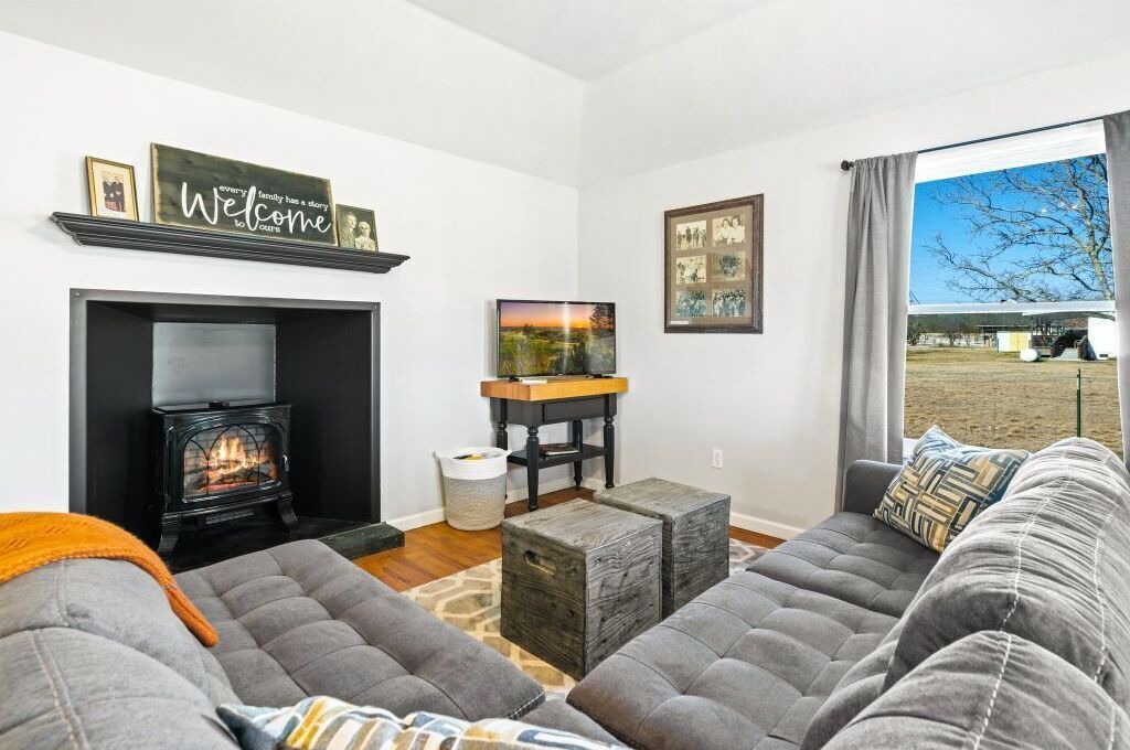 Photo of Livingroom in Harper