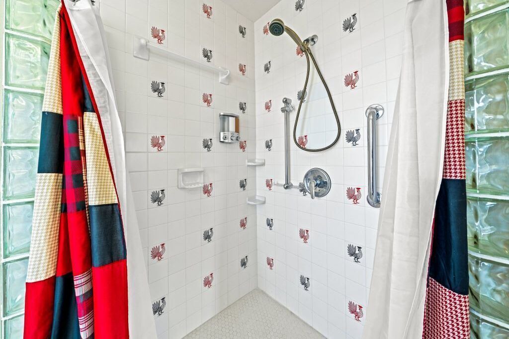 Photo of Bathroom in Harper