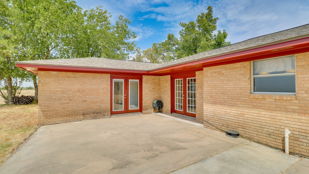 Photo of Outdoor in Manor