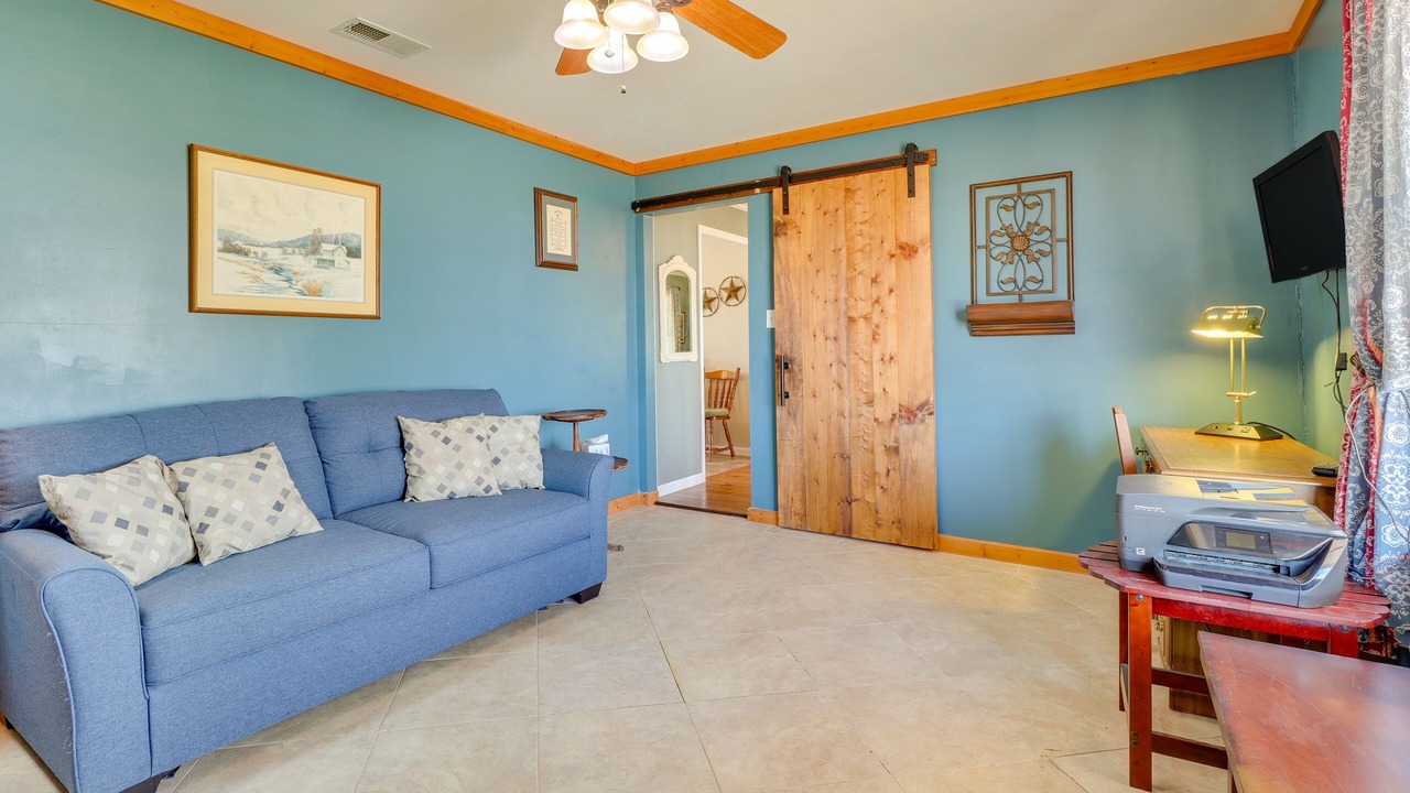 Photo of Livingroom in Manor