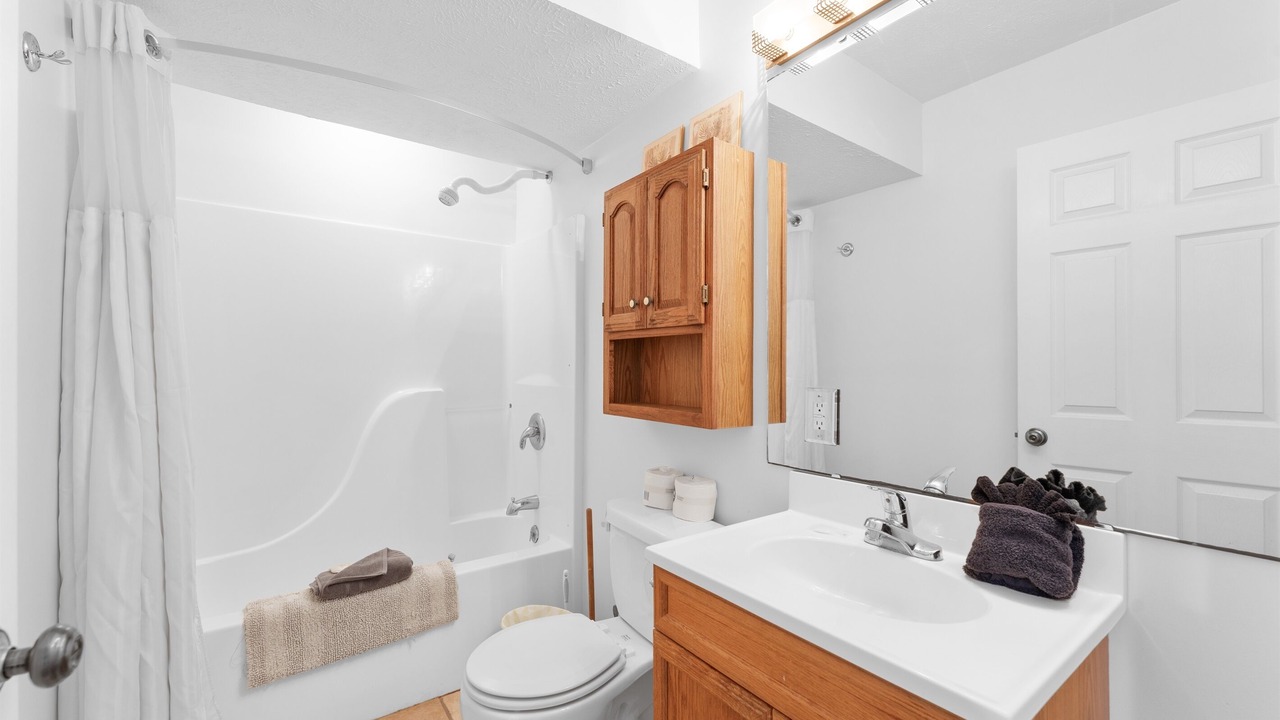 Photo of Bathroom in Kimberling City